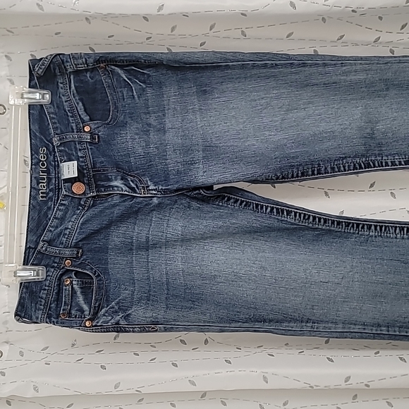 MAURICES Straight-Leg Jean with Everflex  size 7/8 regular - Picture 2 of 4
